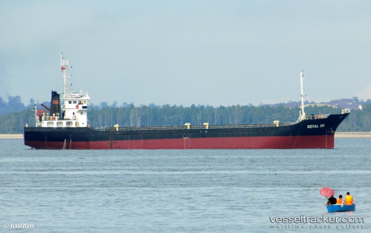Royal-06 - Bulk Carrier vessel