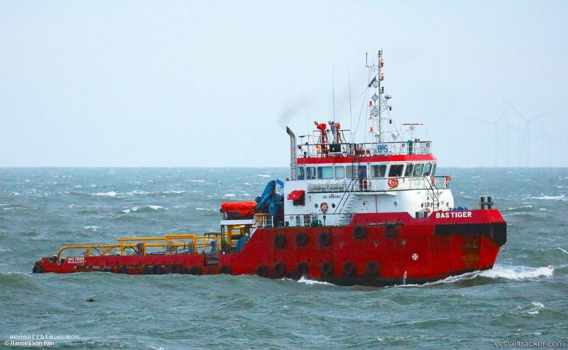 Bas-Tiger - Service Ship