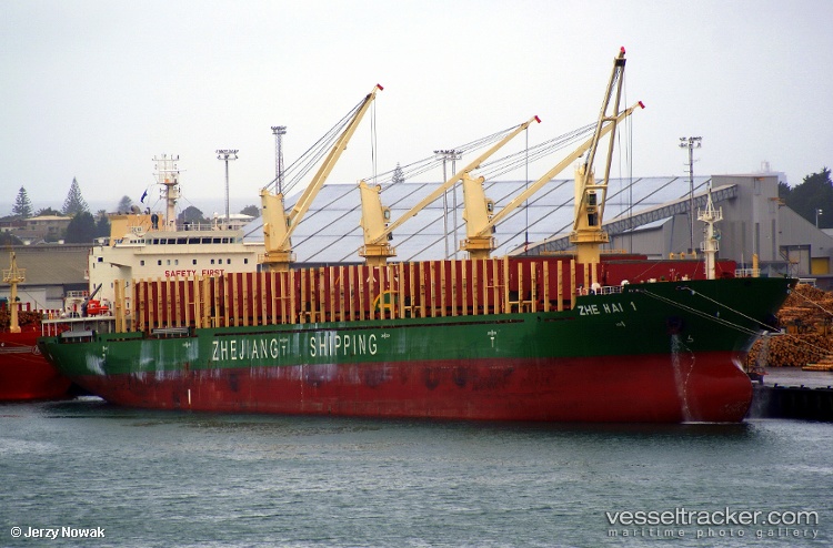 Zhe-Hai-1 - Bulk Carrier vessel