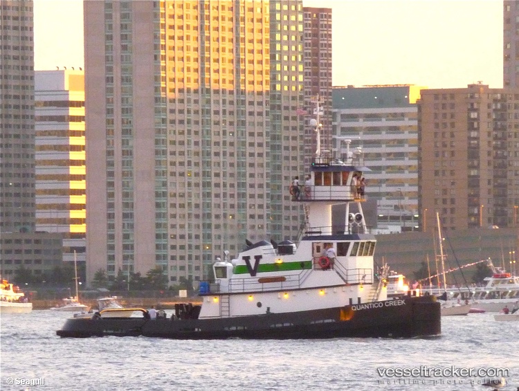 Quantico-Creek - Pusher Tug vessel