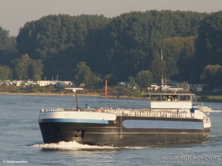 Dino-I - Crude Oil Tanker vessel