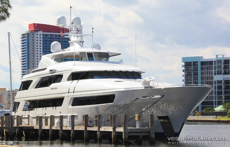 Helios-3 - Service Ship vessel