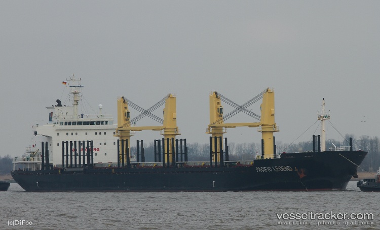 Str-Brave - Bulk Carrier vessel