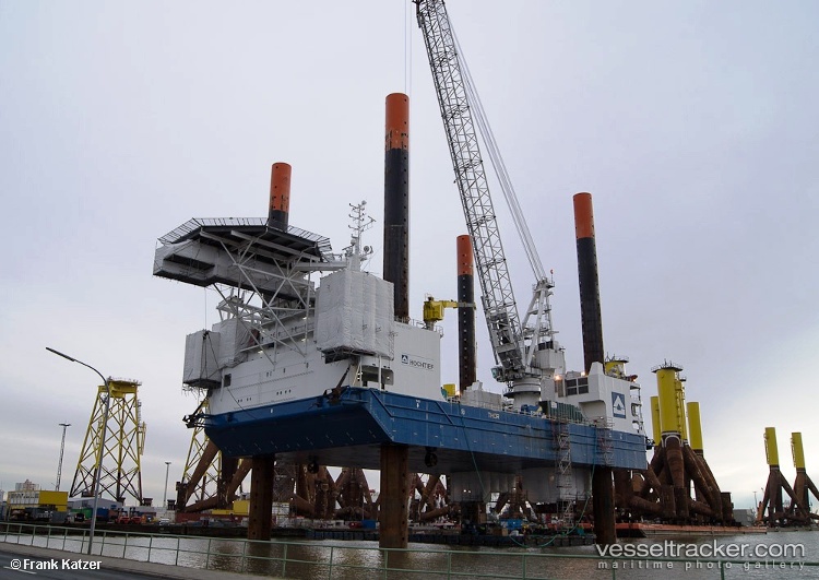 Thor - Service Ship vessel