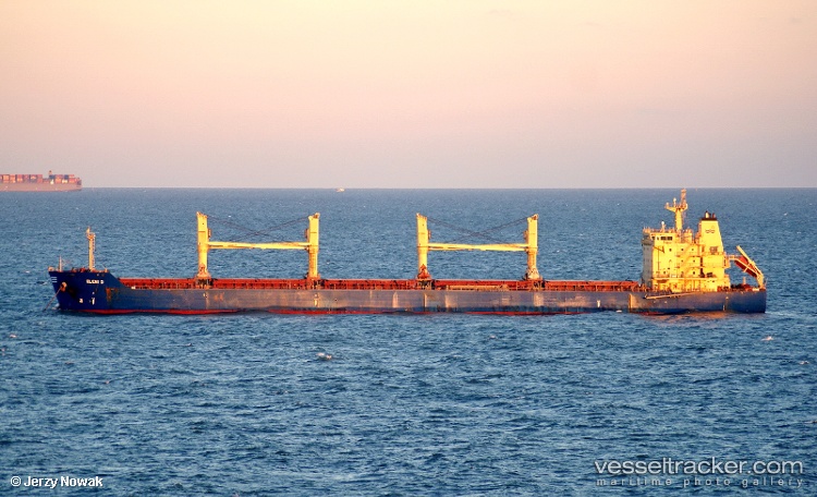 Touran - Bulk Carrier vessel