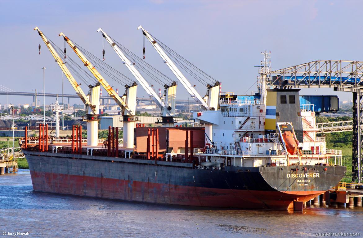 Discoverer - Bulk Carrier vessel