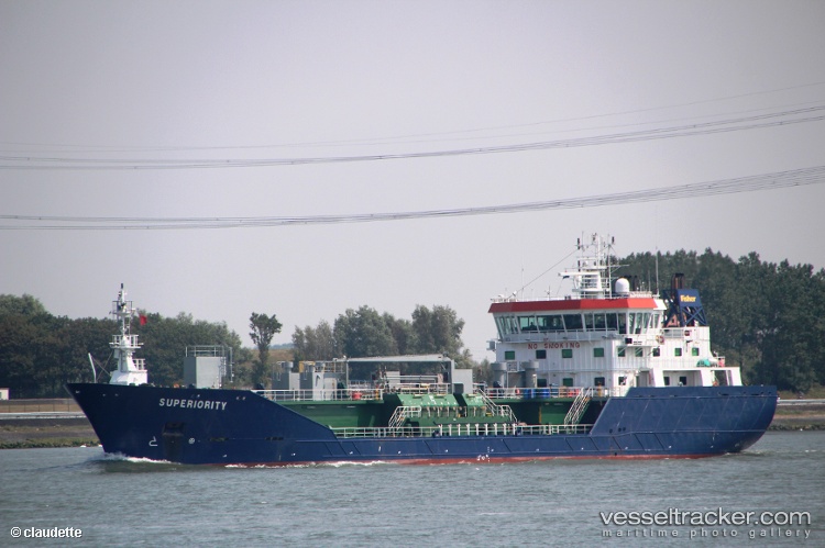 Tanker-Lineo-101 - Oil Products Tanker vessel