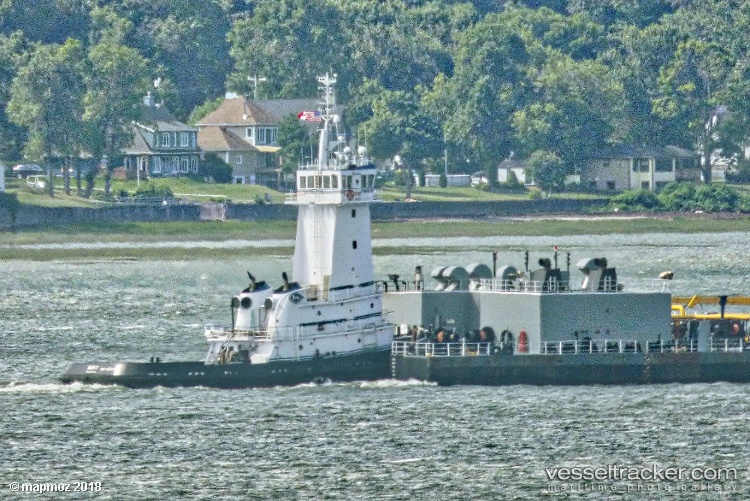 Mako - Pusher Tug vessel