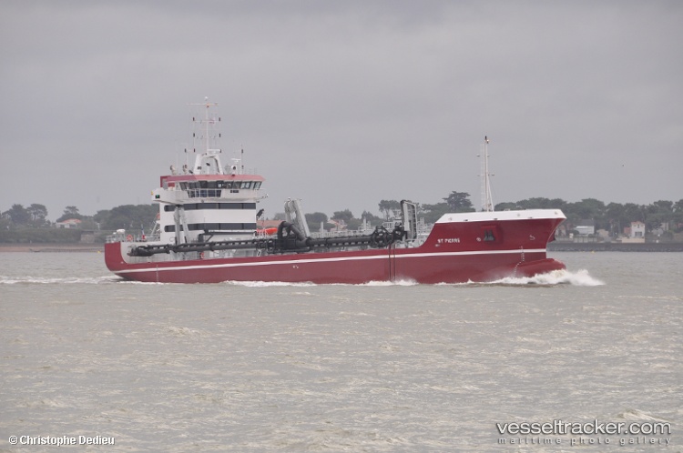 St-Pierre - Hopper Dredger vessel