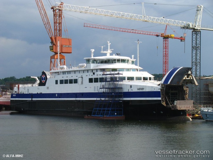 Vaeroy - Passenger Ro Ro Cargo Ship vessel