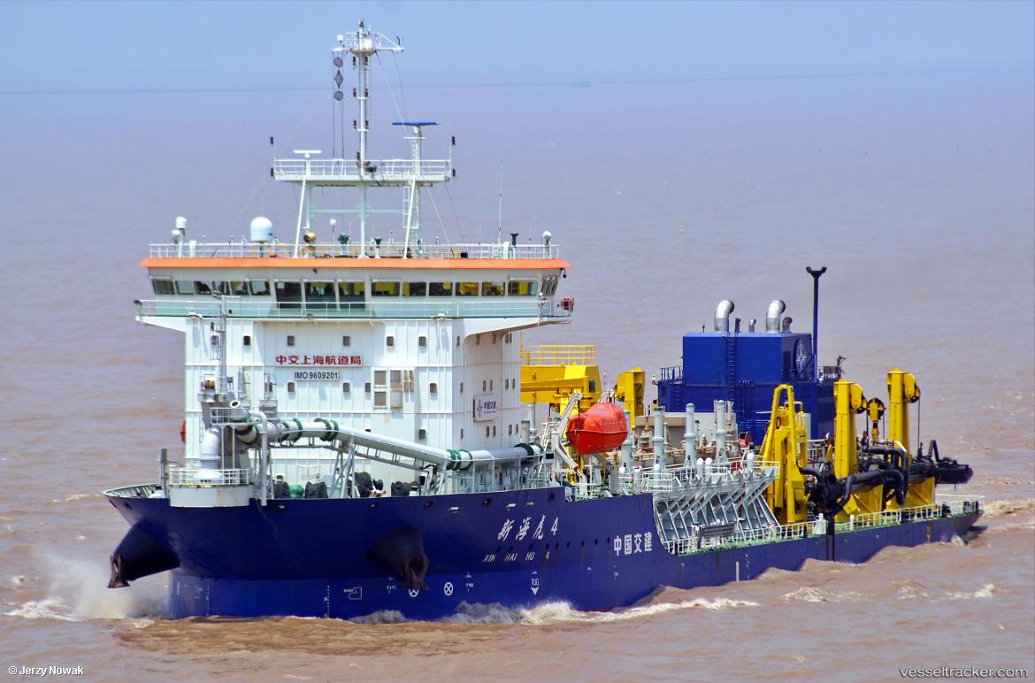 Xin-Hai-Hu-4 - Hopper Dredger vessel