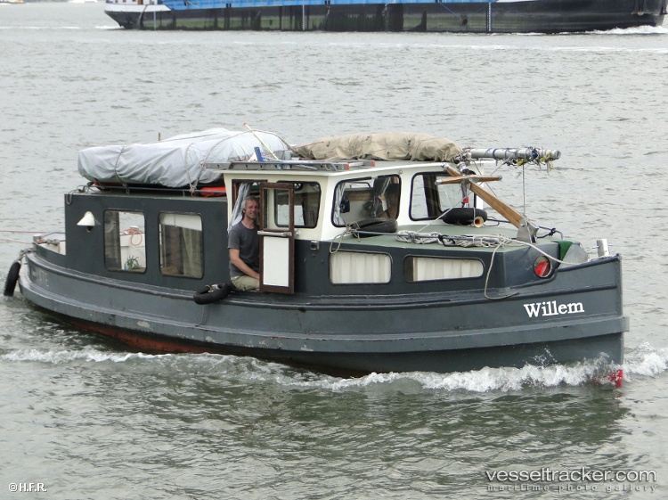 Zwerver-3 - Utility Vessel vessel