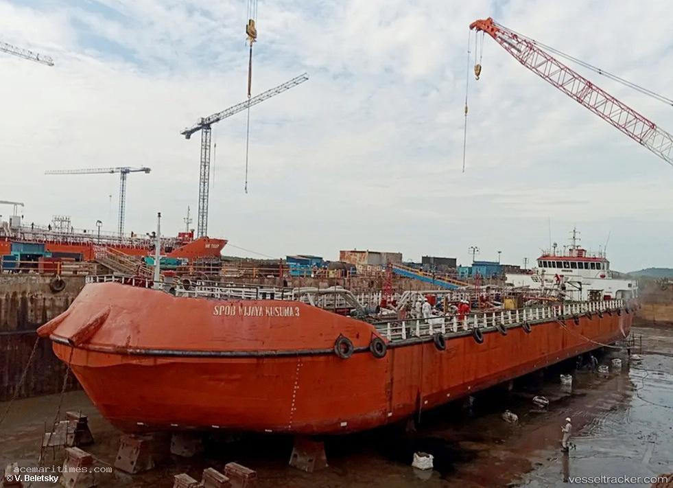 Wijaya-Kusuma-3 - Service Ship