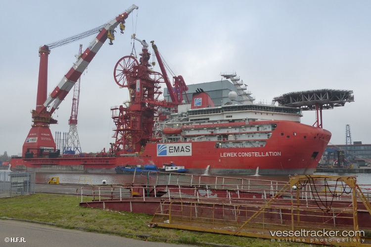 Saipem-Constellation - Pipe Layer vessel