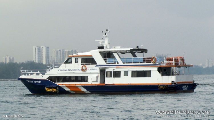Marina-Amber - Tug