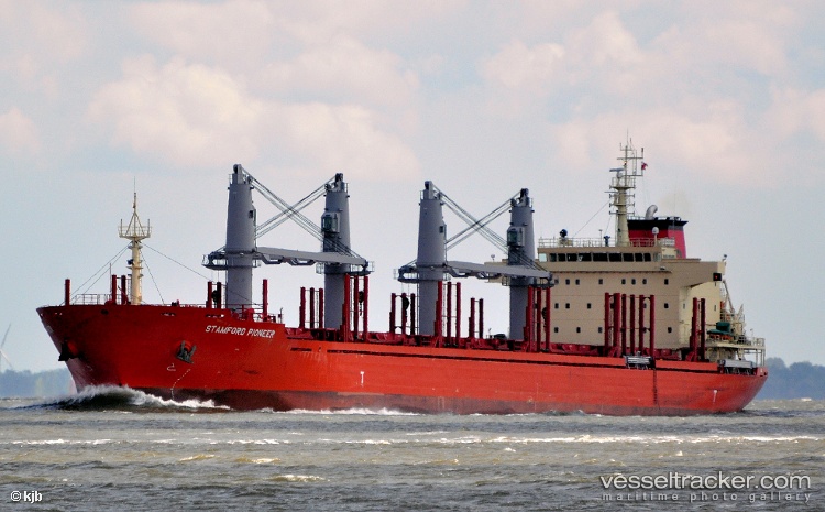 Stamford-Pioneer - Bulk Carrier vessel