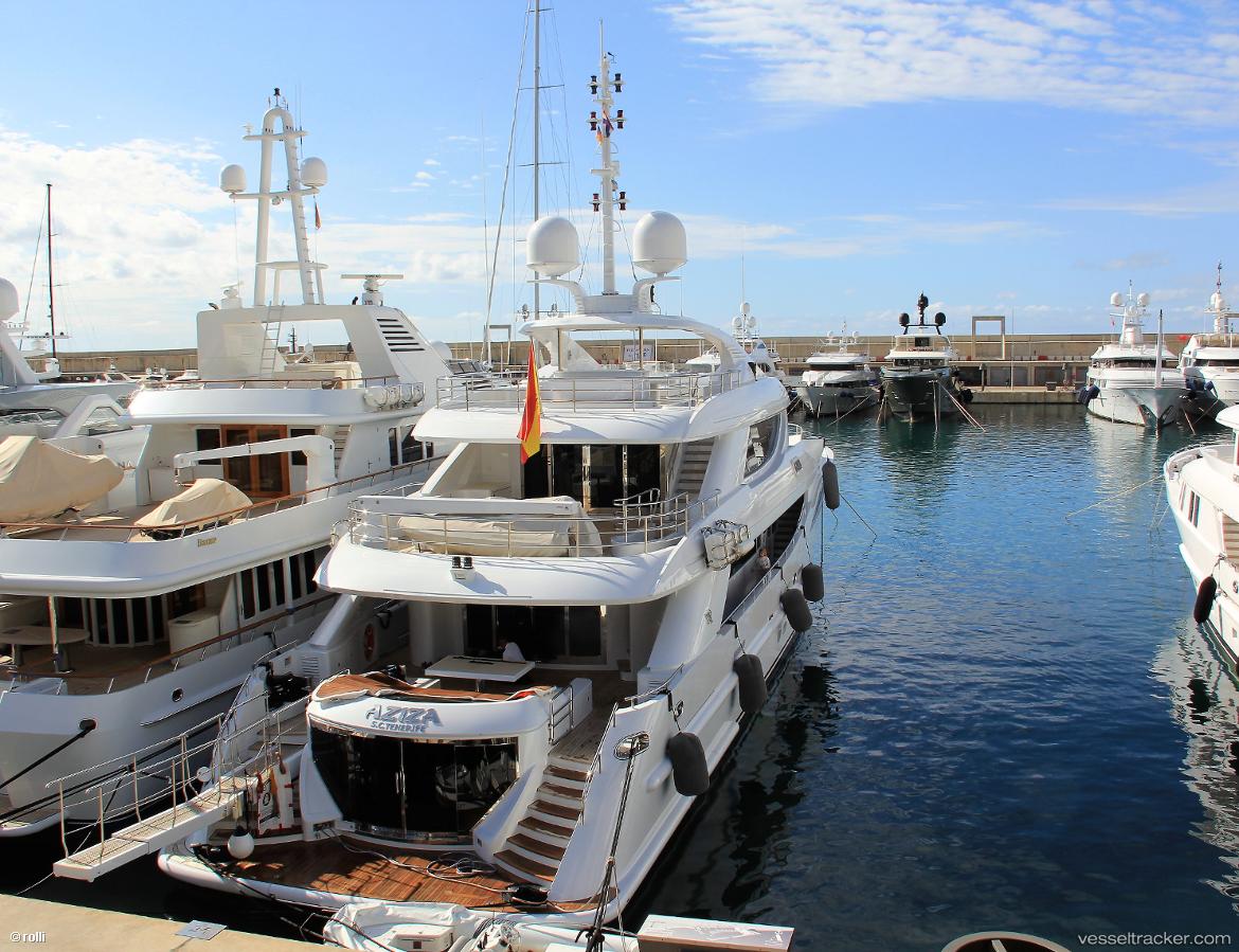 Aziza - Service Ship vessel