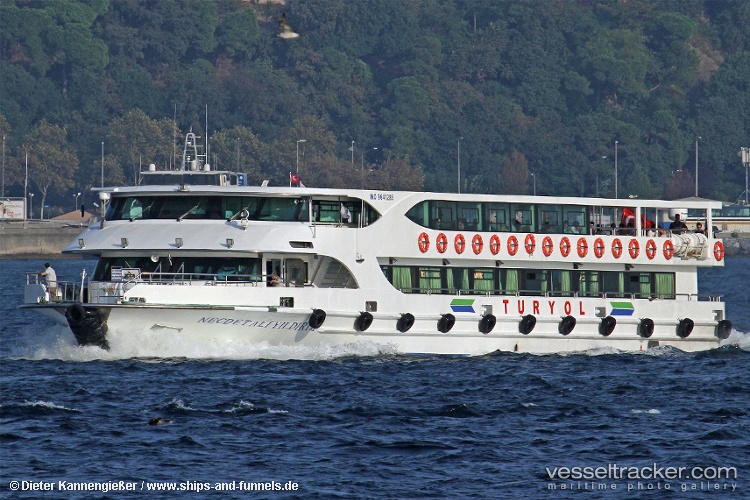 Lord-Of-The-Highland - Cruise Ship vessel