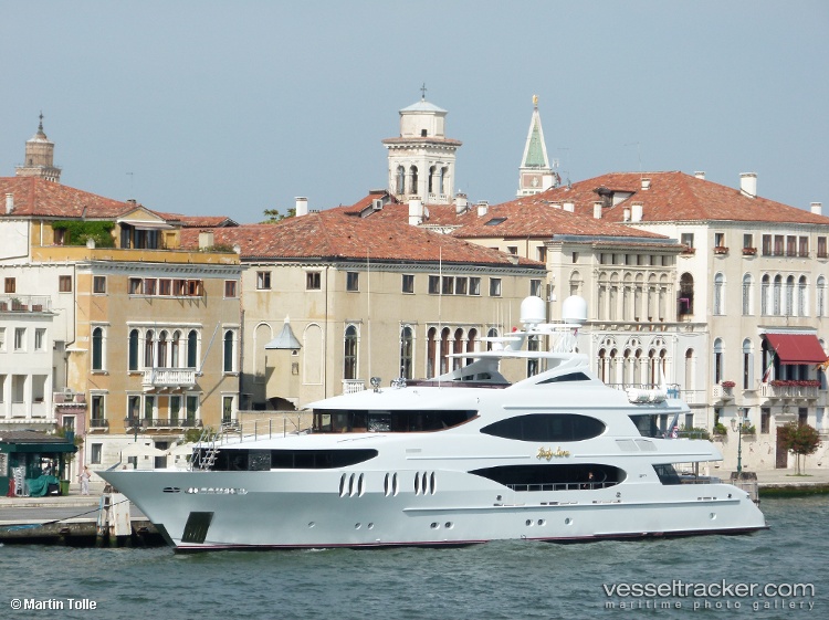 Lady-Sura - Service Ship vessel