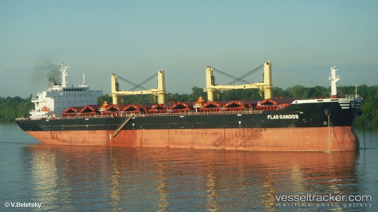 Flag-Gangos - Bulk Carrier vessel