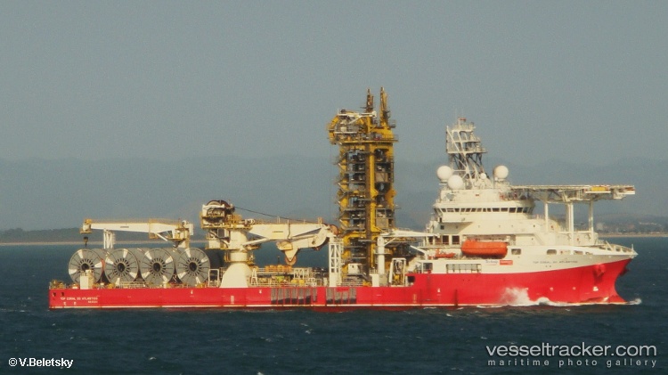 Coral-Do-Atlantico - Pipe Layer vessel