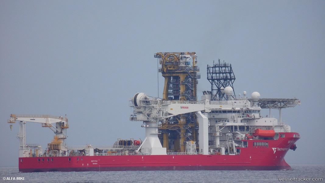 Deep-Star - Pipe Layer vessel