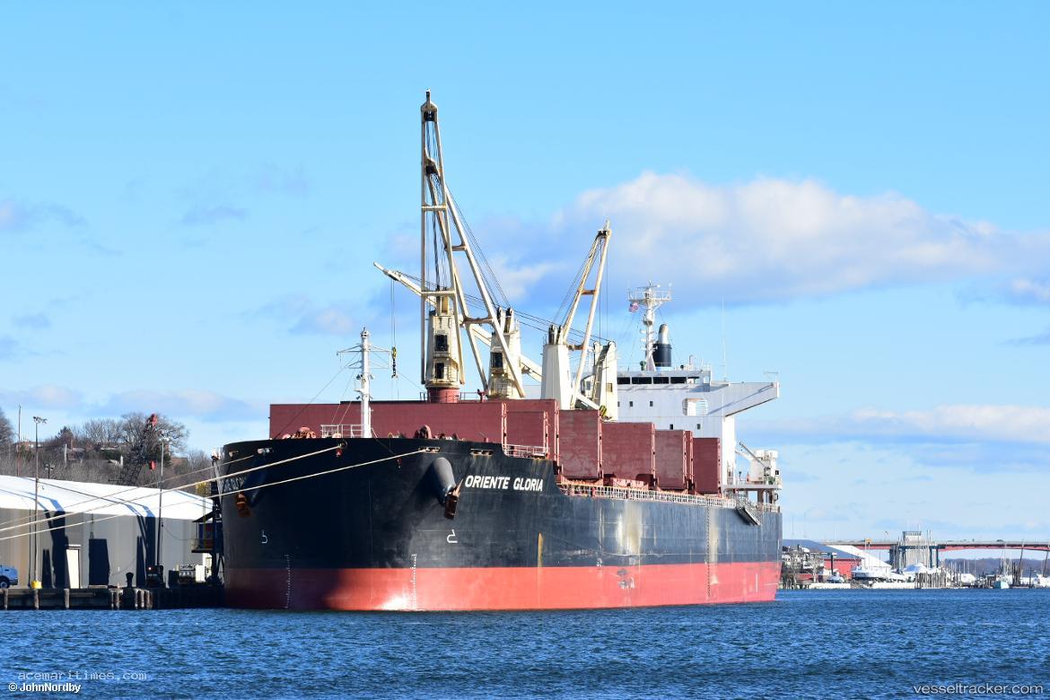 Oriente-Gloria - Bulk Carrier