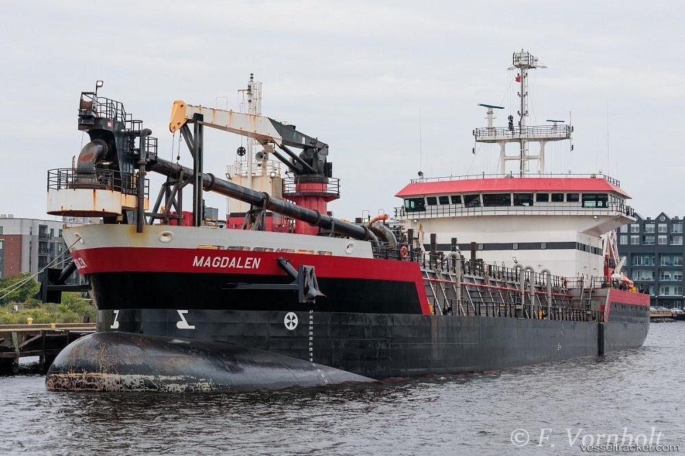 Magdalen - Hopper Dredger vessel