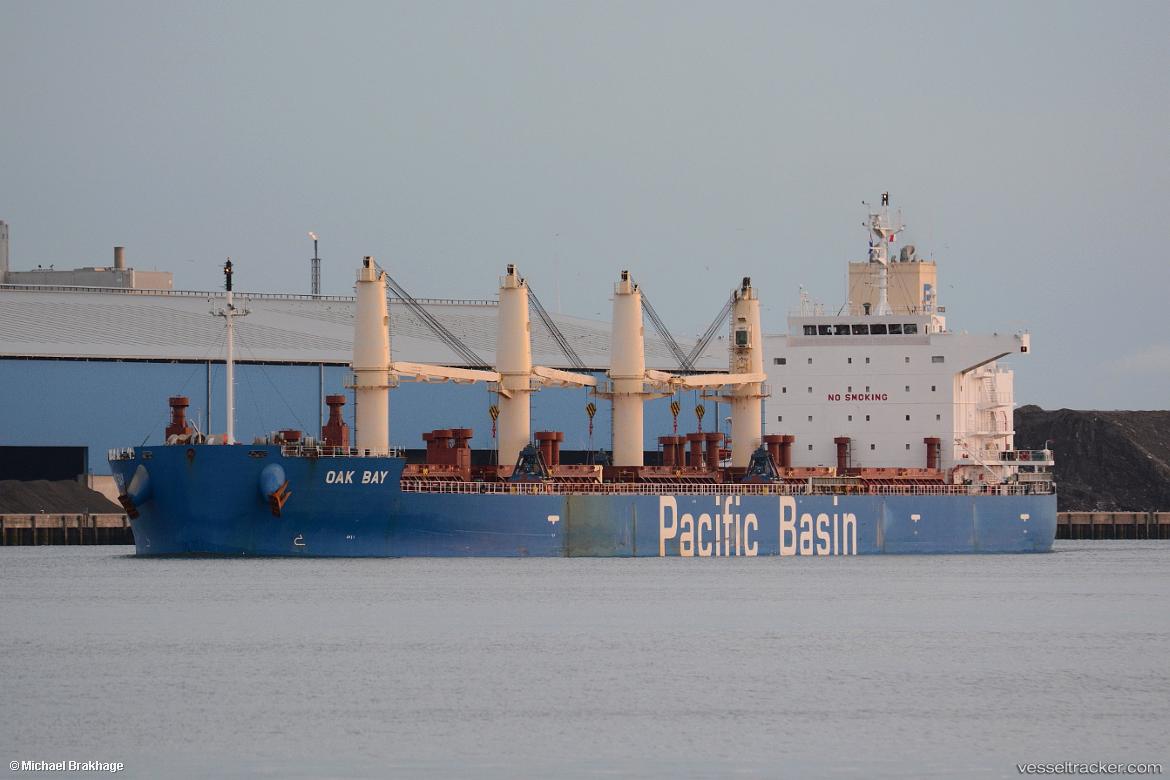 Oak-Bay - Bulk Carrier