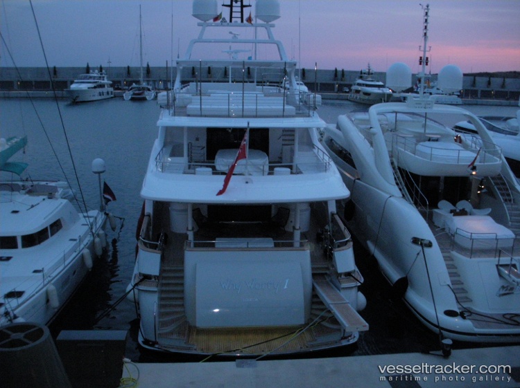 Why-Worry - Service Ship vessel