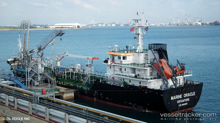 Marine-Oracle - Service Ship