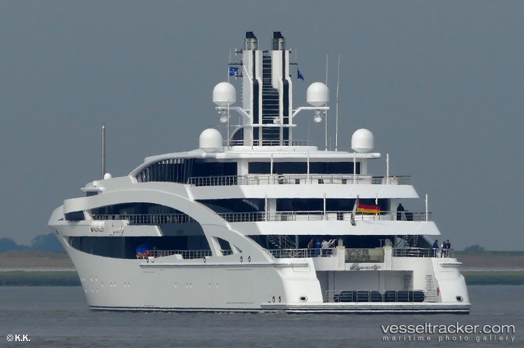 I-Dynasty - Service Ship vessel