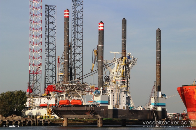 Jb-120 - [service_ship.crane_barge] vessel