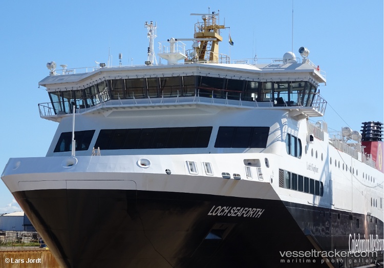 Loch-Seaforth - Passenger Ro Ro Cargo Ship vessel