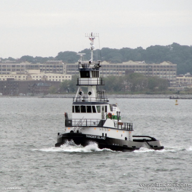 Tangier-Island - Pusher Tug vessel