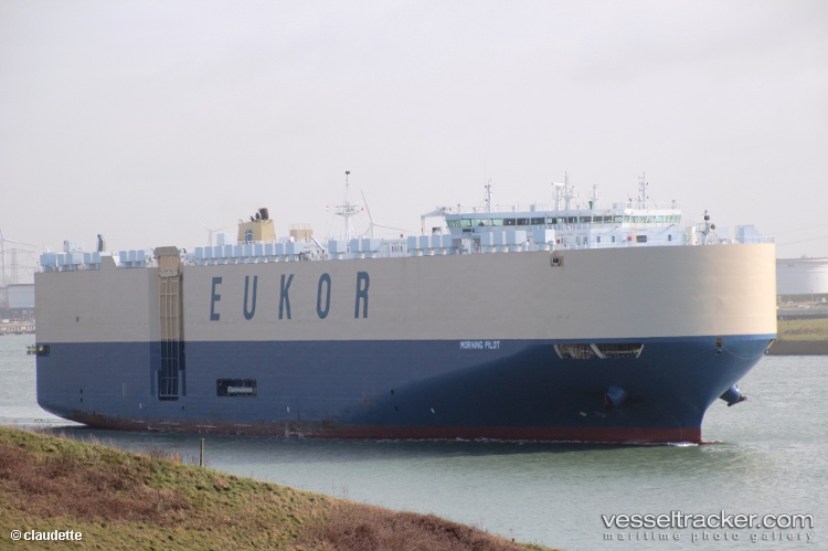 Morning-Pilot - Vehicles Carrier vessel