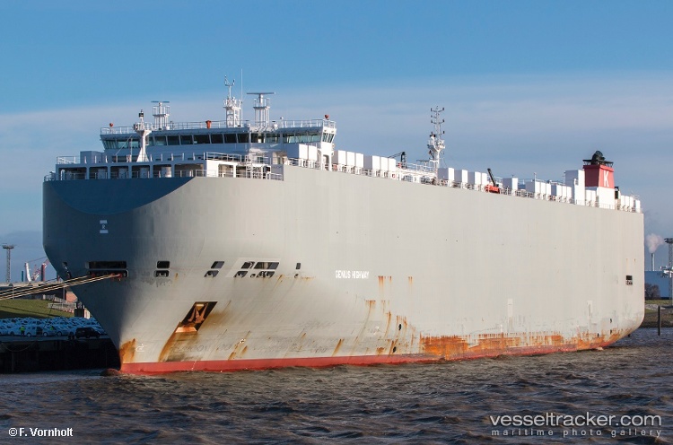 Genius-Highway - Vehicles Carrier vessel