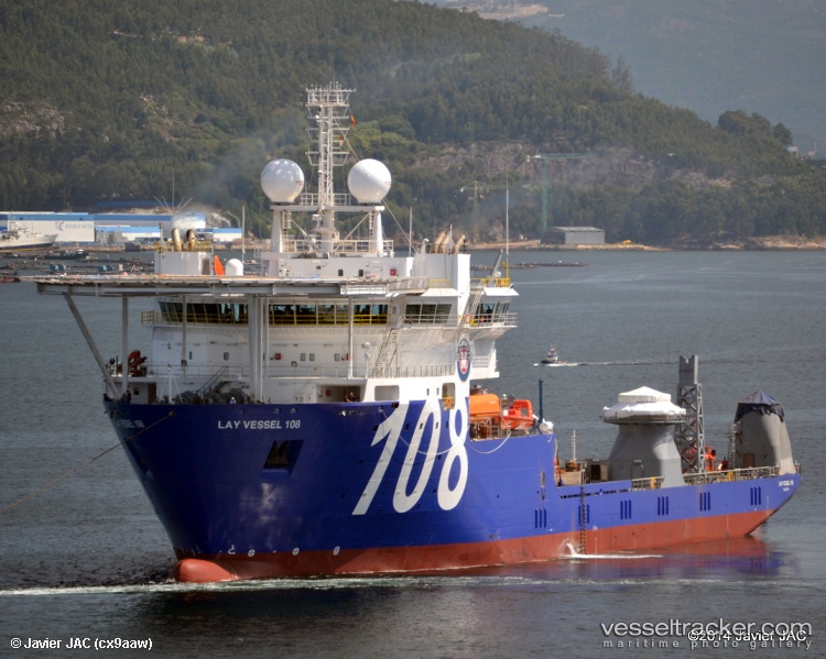 Lay-Vessel-108 - Pipe Layer vessel