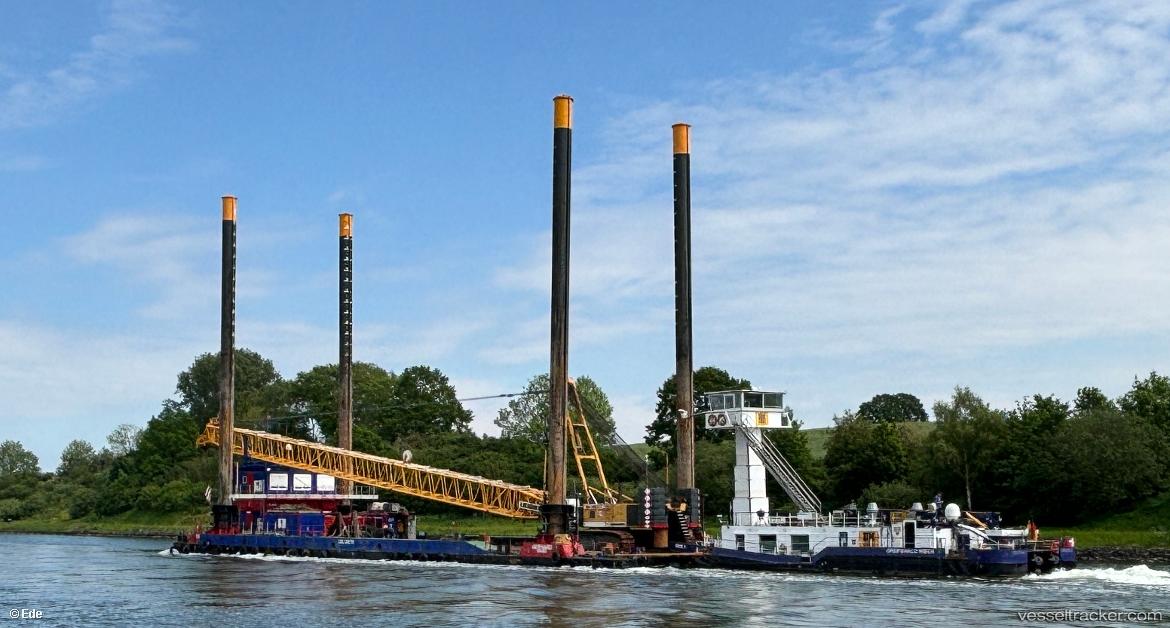 Orion - [tug.salvage_tug] vessel