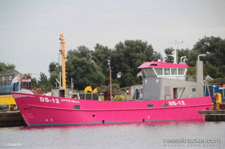 Lottie-Holly - Fishing Vessel vessel