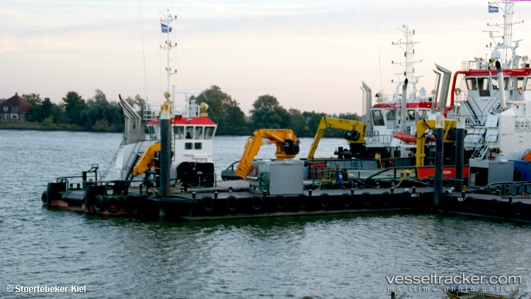 Astro-Pavo - Tug vessel