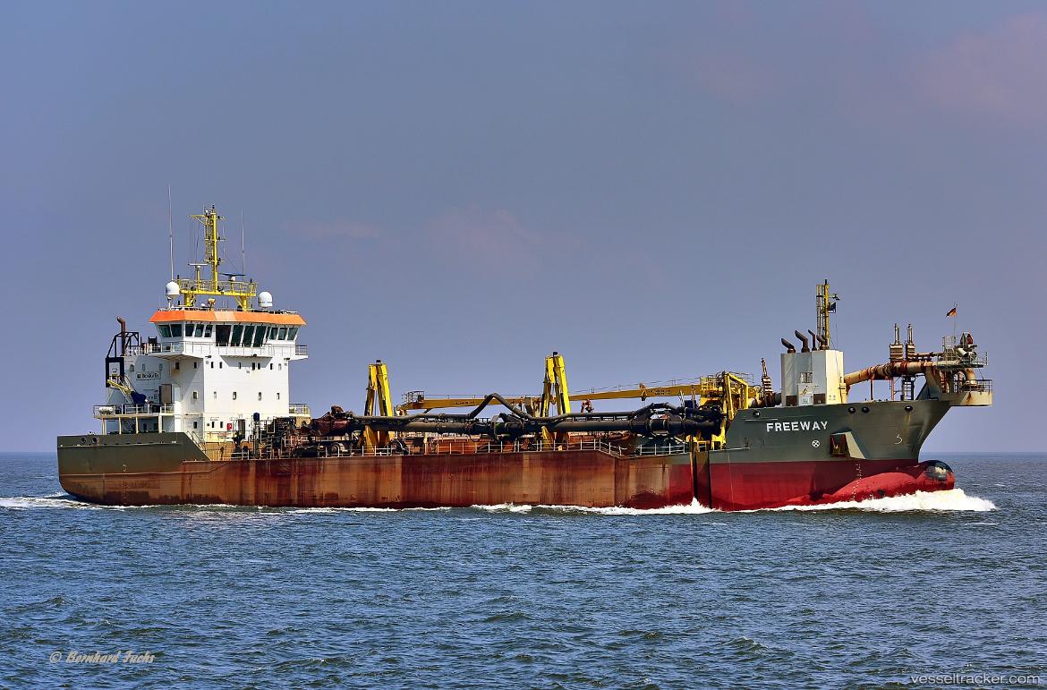 Freeway - Hopper Dredger vessel