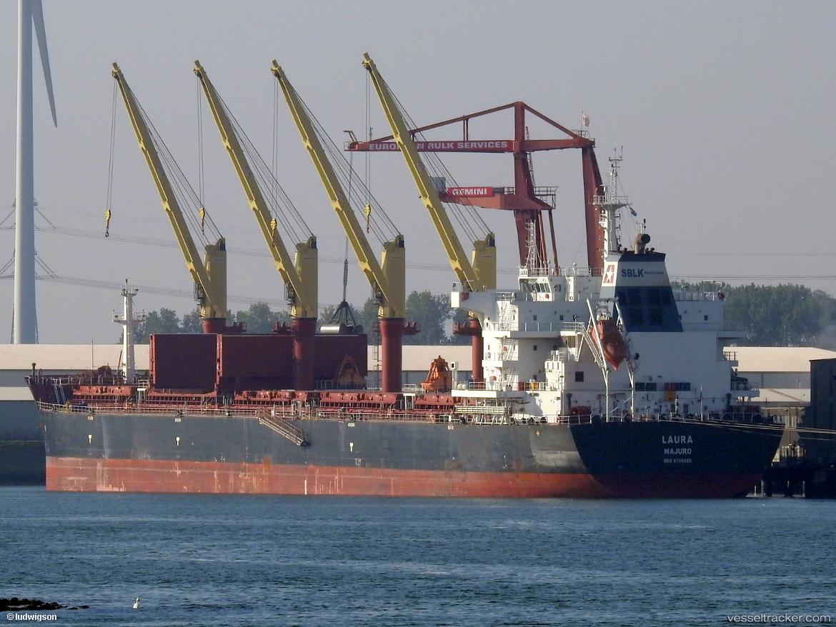 Laura - Bulk Carrier vessel