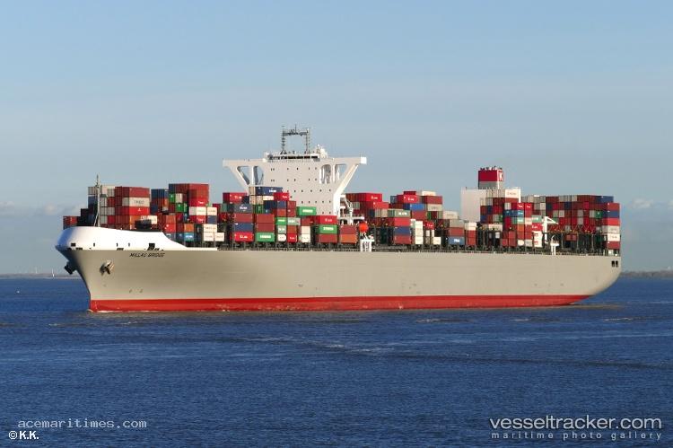 One-Millau - Container Ship