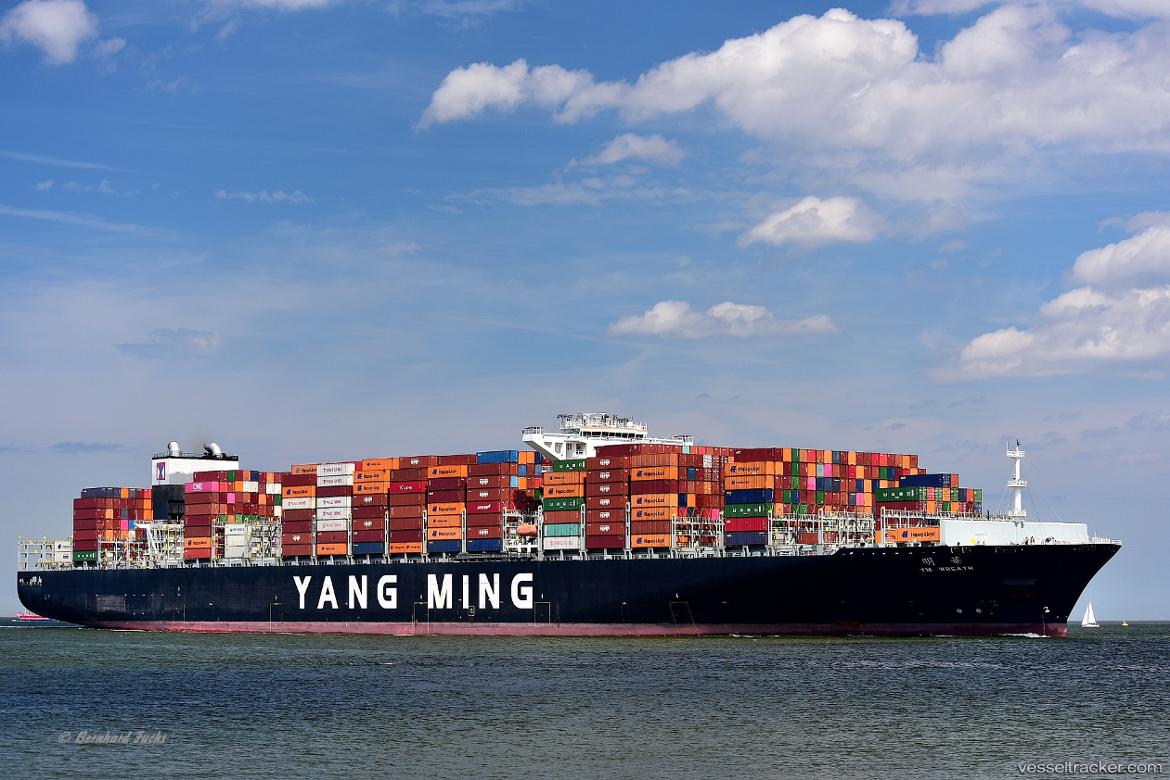 Ym-Wreath - Container Ship vessel