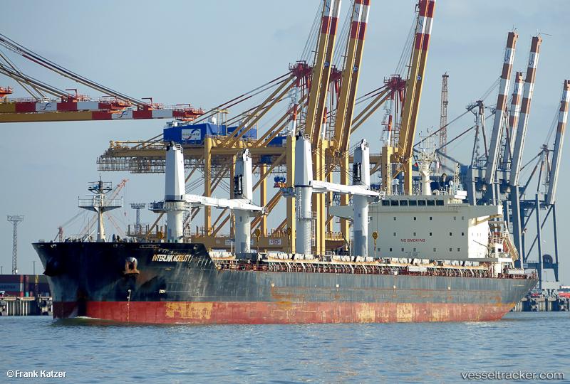 Golden-Isle - Bulk Carrier vessel