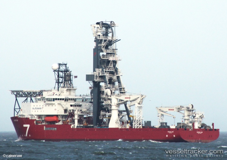 Seven-Sun - Pipe Layer vessel