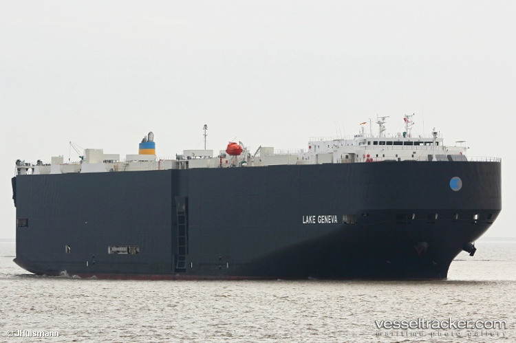 Lake-Geneva - Vehicles Carrier vessel