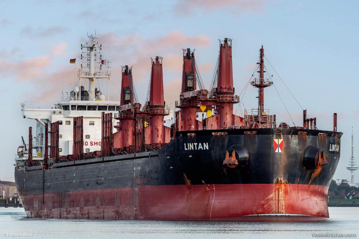African-Plover - Bulk Carrier vessel