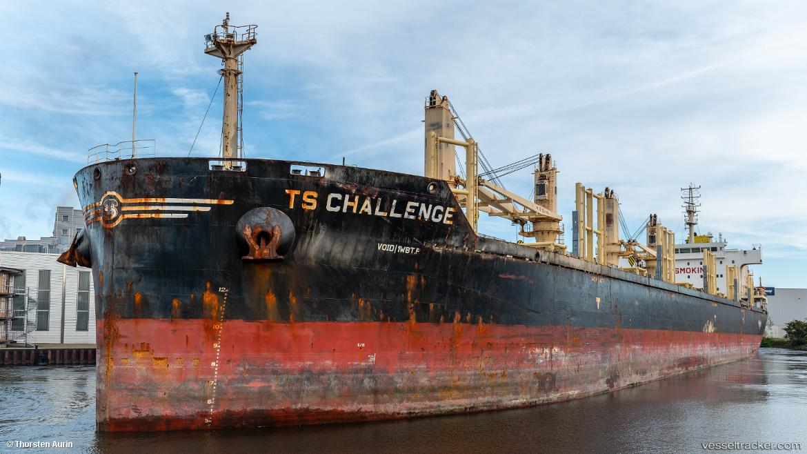 Ts-Challenge - Bulk Carrier vessel